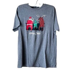 Gray Holiday Cheers T-shirt Santa Gnome Reindeer Beer Bar Old Navy Medium